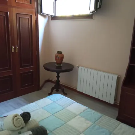 Casa Con Piscina Al Lado Del Mar En Viladesuso *