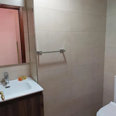 Casa Con Piscina Al Lado Del Mar En Viladesuso