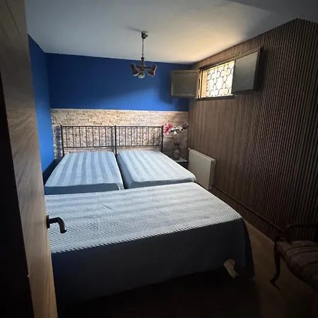 Casa Con Piscina Al Lado Del Mar En Viladesuso