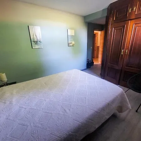 Casa Con Piscina Al Lado Del Mar En Viladesuso *